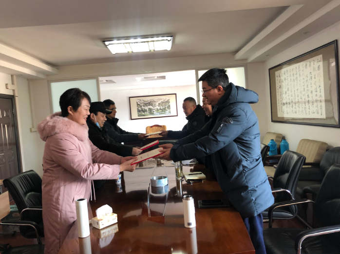 我校召開2022年退休教師座談會