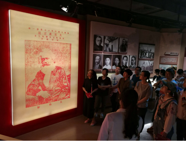 我校專、兼職檔案員赴浙江省檔案館參觀學習