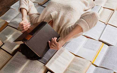 國開的畢業生可以報考公務員嗎？