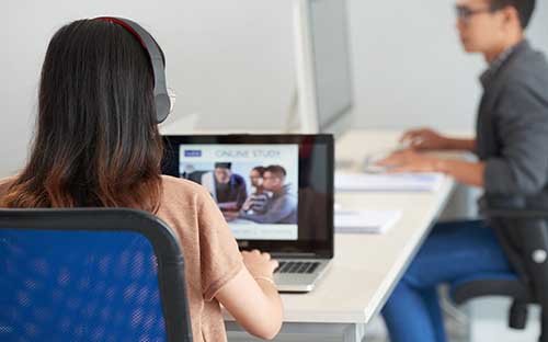 興山開放大學的地址在哪里？