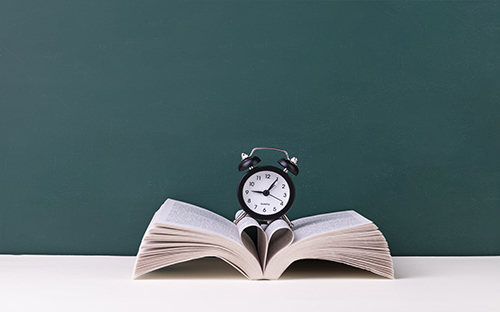 成人高考入學考試的報名時間？