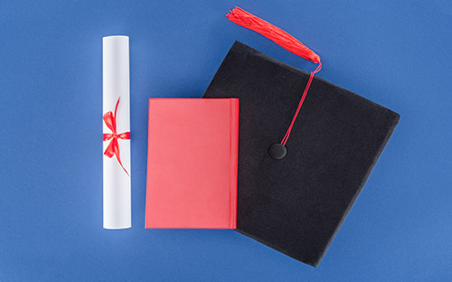 2024年成都藝術職業大學自考報名電話是什么？