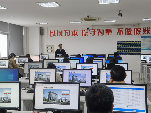 我校舉辦開放教育學務導師業務培訓會