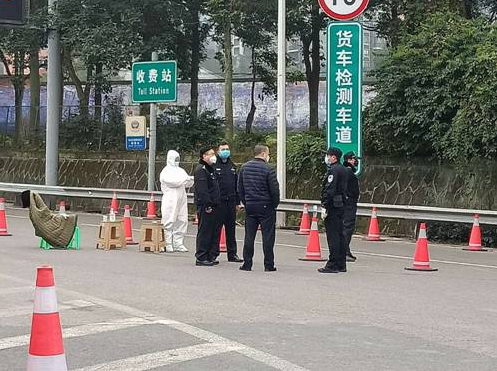 【在行動】筑牢防線鎖住疫情,璧山電大學員一線奮戰盡心力 【在行動】筑牢防線鎖住疫情,璧山電大學員一線奮戰盡心力