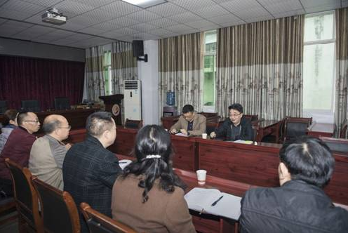 武隆區副區長黃昕到武隆分校調研 武隆區副區長黃昕到武隆分校調研