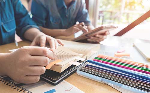 自考本科什么專業比較好考？