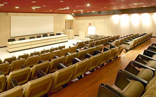 成人自考與全日制有什么不同? 成人自考與全日制有什么不同?