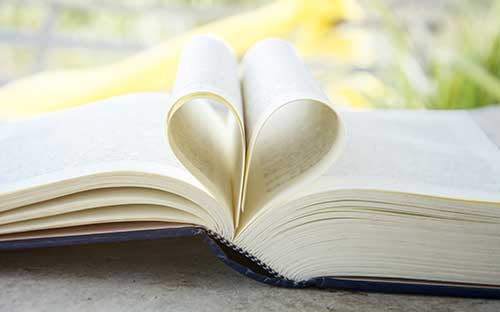 重慶廣播電視大學和自考哪個更好？