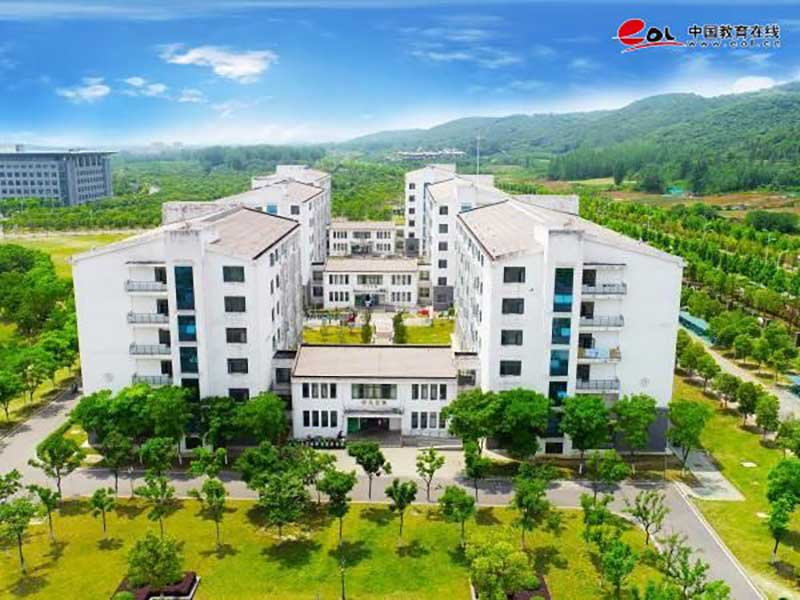 學校校園風光