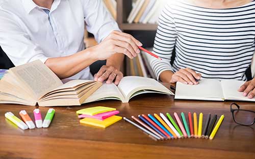 成人高考需要去學校讀書嗎？入學要帶什么？
