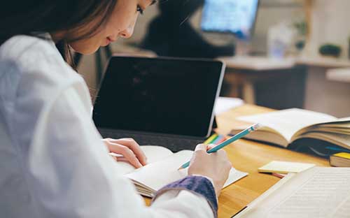 成人高考報名有哪些要求？優勢特點有哪些？