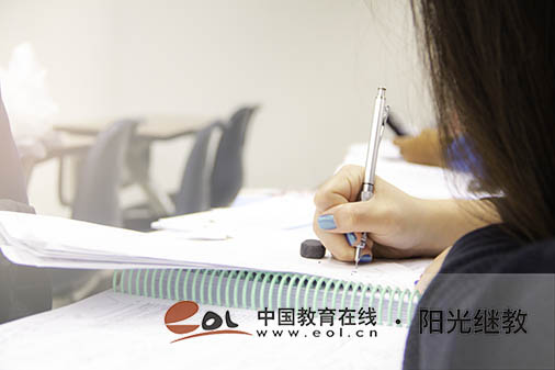 成人高考英語考試技巧有哪些？難度大嗎？