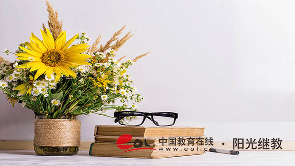 成人高考錄取通知書發放時間是多久？可以換專業嗎？