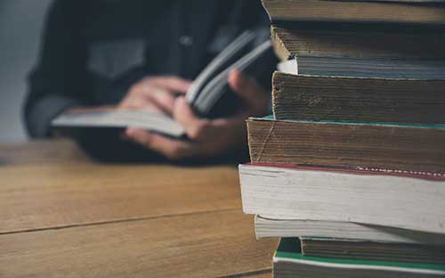 成人高考報名送教材嗎？怎么買？