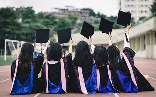 成人高考選什么方式報名？要準備哪些材料？