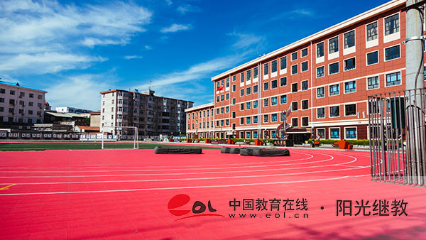 西藏成人高考報名官網網址是什么？有哪些報名條件？