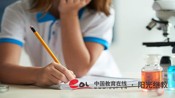 成人高考需要準備的材料有哪些？考哪些內容？