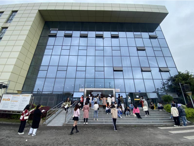 沉浸式體驗:四川瀘州普通話水平測試現場 沉浸式體驗:四川瀘州普通話水平測試現場