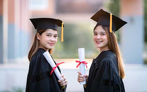 國家開放大學的文憑考公務員可以嗎？學歷跟全日制的一樣嗎？