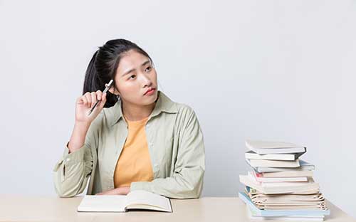 國家開放大學專科讀完得多少錢？多久可以畢業？
