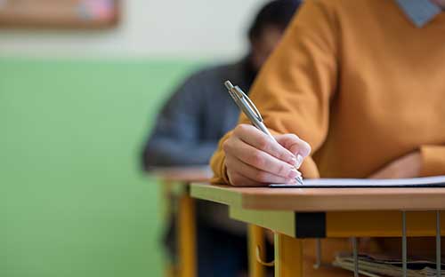 國家開放大學論文的課題怎么選？要求嚴格嗎？