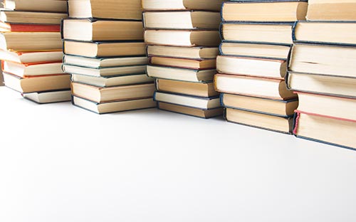 國家開放大學的特色是什么？一共有多少門課程要考？