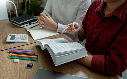 國家開放大學報大專多少錢一年？適合哪些人群報名？