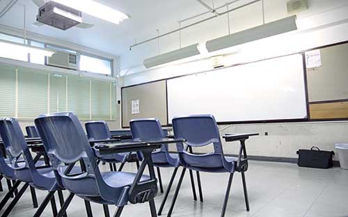 國家開放大學每年的學費是多少？必須全額交費嗎？