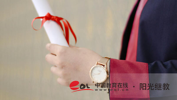 國家開放大學考試形式是什么？幾年能拿到畢業證？