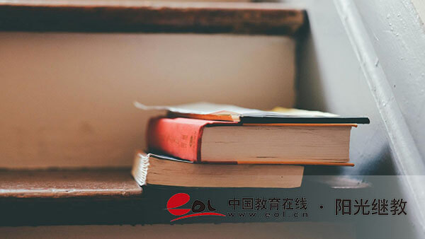 武漢自考報名時間在幾月？推薦什么專業？