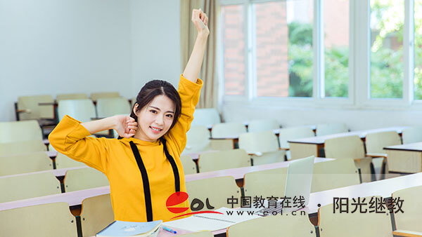 自考本科不影響高考報名嗎？什么專業適合女生？