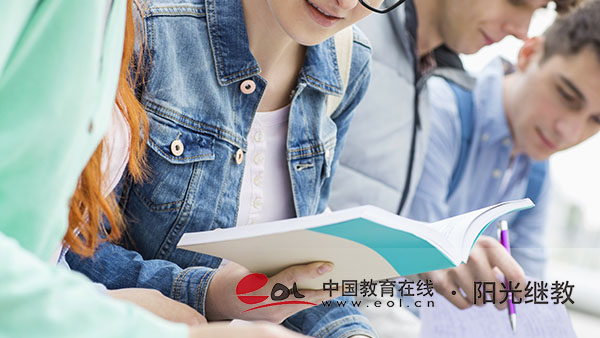 英語專業自考難嗎？如何快速畢業？